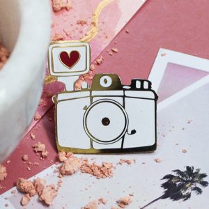 Camera Pin for all the photographers out there from pin it up